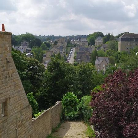 Dinan Chateau - Parking Inclus Exterior foto